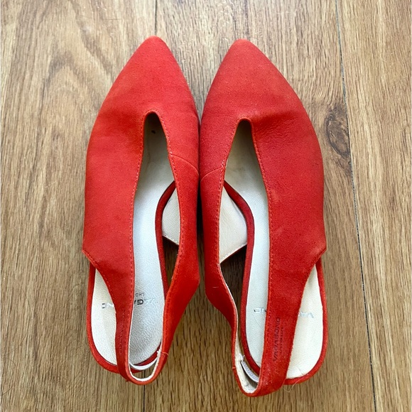 Vagabond Tangerine Suede Pointed Kitten Heels - Picture 7 of 10